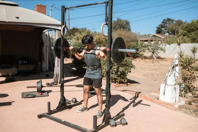 Calistenia en casa: cómo crear un gimnasio personal sin equipo costoso