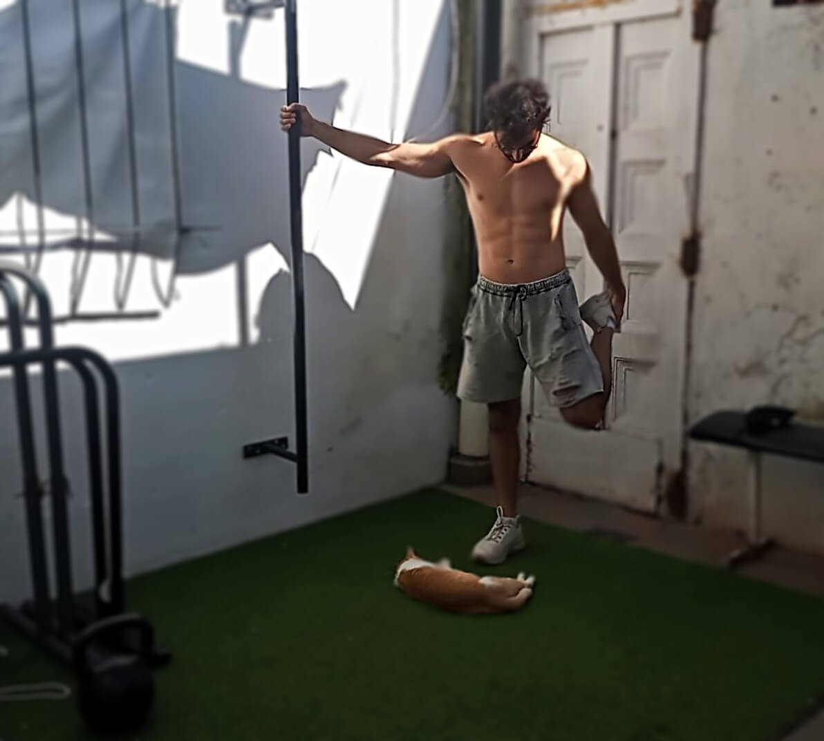 La importancia de la preactivación muscular antes de entrenar calistenia