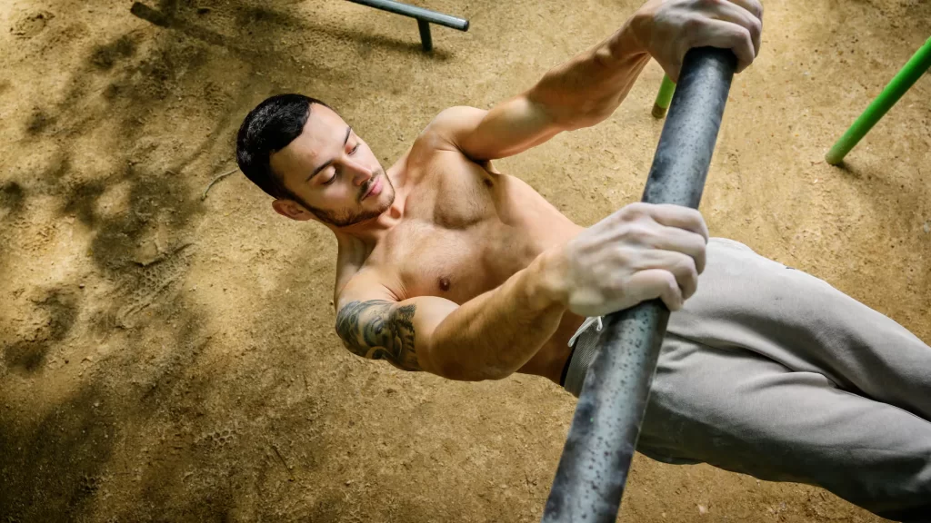 Roger Jimenez atleta de calistenia en España.