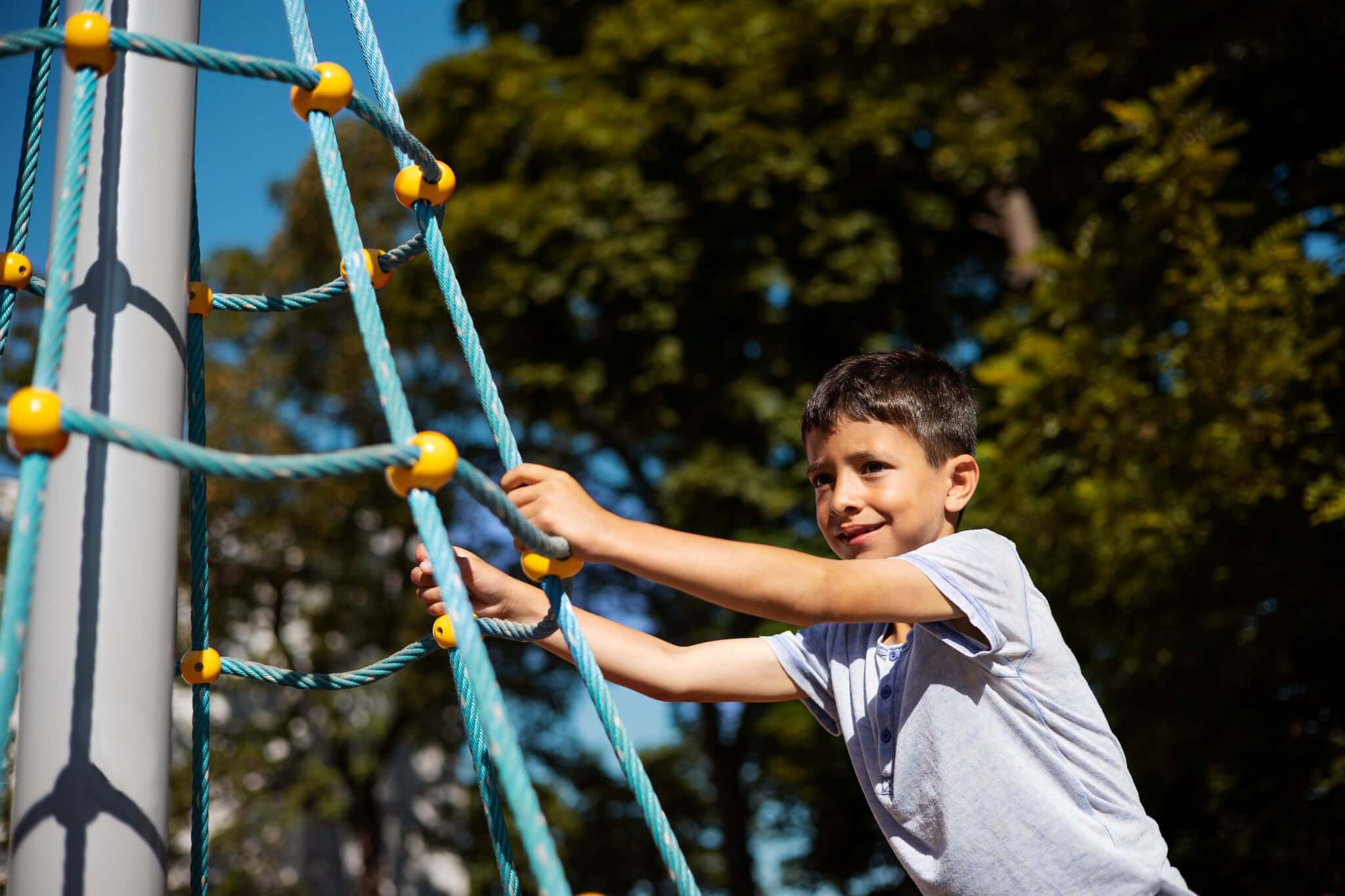 Calistenia para niños: beneficios, seguridad y rendimiento